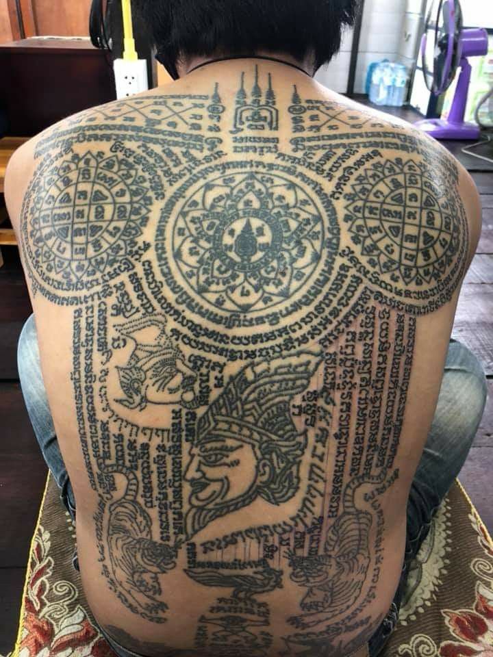 hình xăm khmer toàn lưng Top 444+ hình xăm chữ Khmer cho người thích độc lạ - Genztattoo