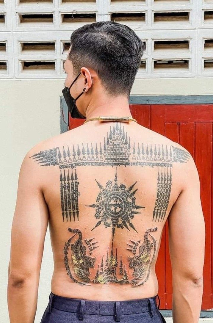 thiết kế hình xăm khmer toàn lưng siêu ngầu Top 444+ hình xăm chữ Khmer cho người thích độc lạ - Genztattoo