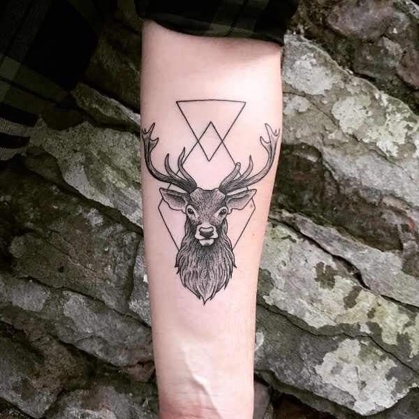 tattoo mẫu con hươu trên cẳng tay tattoo mẫu con hươu trên cẳng tay
