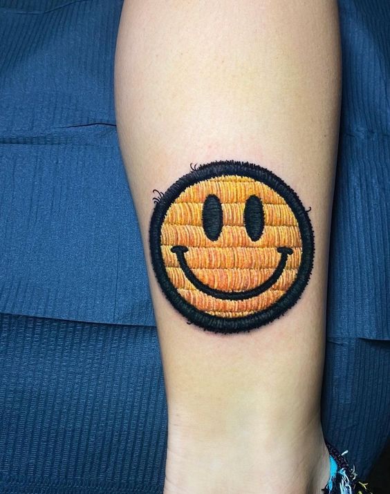 Gợi ý 500+ mẫu hình xăm mặt cười siêu hài hước - Genztattoo