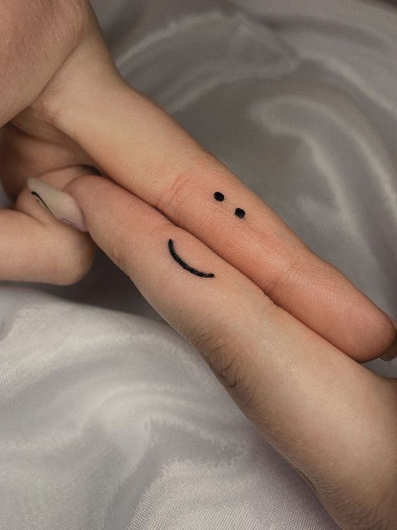Gợi ý 500+ mẫu hình xăm mặt cười siêu hài hước - Genztattoo