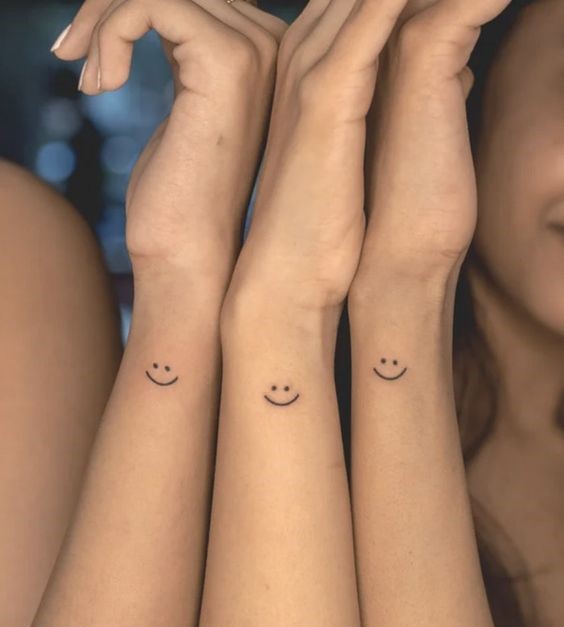 Gợi ý 500+ mẫu hình xăm mặt cười siêu hài hước - Genztattoo