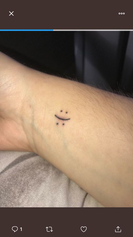 Gợi ý 500+ mẫu hình xăm mặt cười siêu hài hước - Genztattoo
