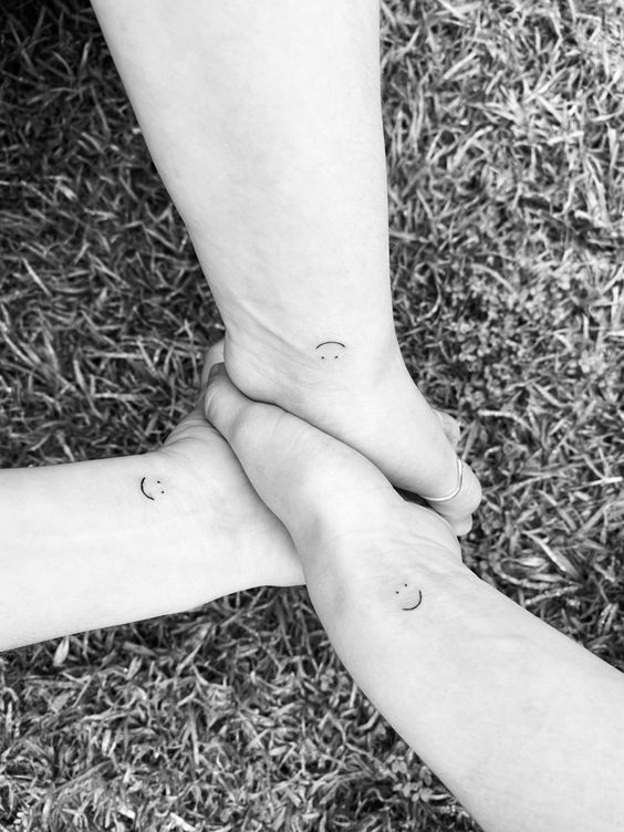 Gợi ý 500+ mẫu hình xăm mặt cười siêu hài hước - Genztattoo