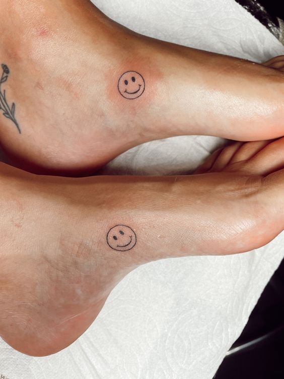 Gợi ý 500+ mẫu hình xăm mặt cười siêu hài hước - Genztattoo