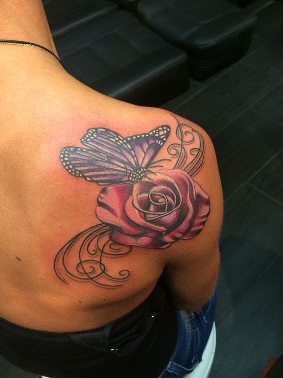 Hình xăm hoa hồng kết hợp với cánh bướm tạo nên sự hài hòa tatto hoa hồng kết hợp với cánh bướm tạo sự hài hòa