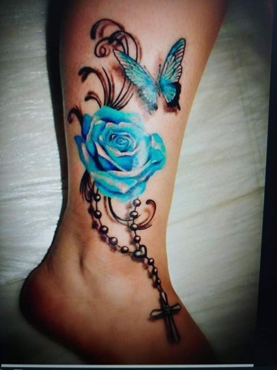 Hình xăm hoa hồng và bướm bắt mắt ở mắt cá chân tatto hoa hồng và bướm bắt mắt ở cổ chân