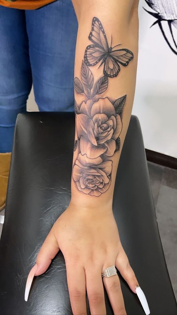hình xăm hoa hồng và bướm đẹp cho nam tatto hoa hồng và bướm cực chất cho nam