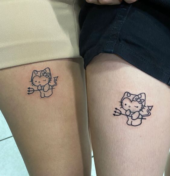 mẫu tattoo hello kitty cho cặp bạn thân