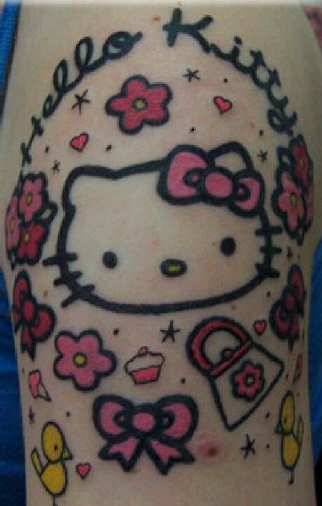 mẫu tattoo hello kitty kết hợp nhiều họa tiết