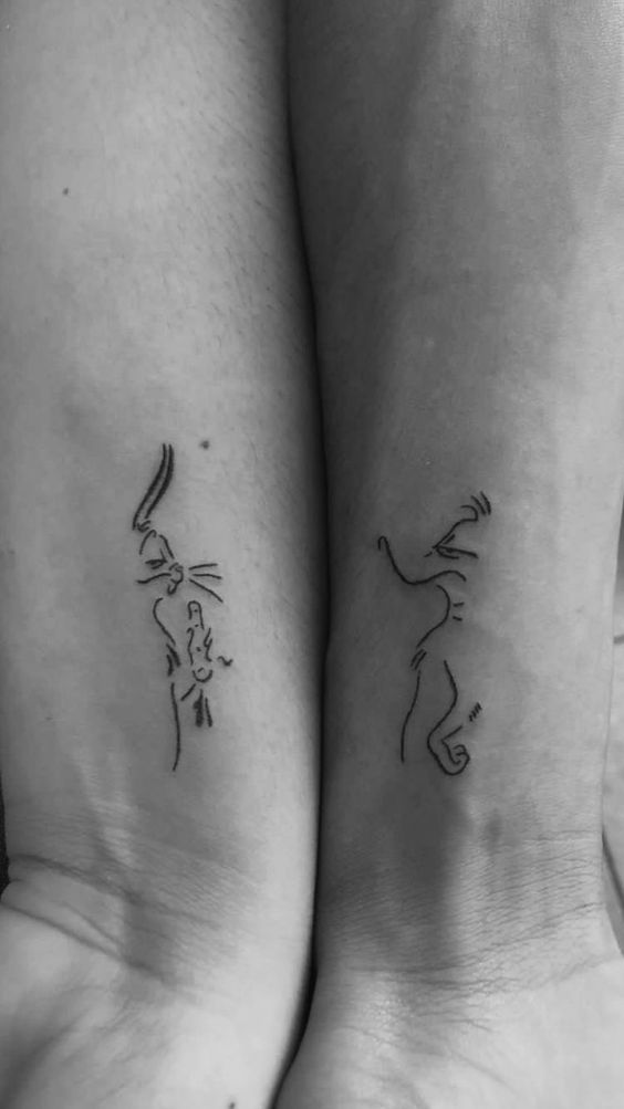Độc đáo với họa tiết đôi trên cổ tay Top 600+ hình xăm couple siêu ngầu và cá tính - Genztattoo