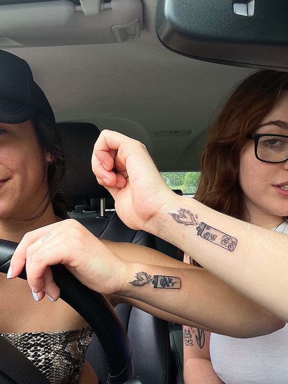 hình xăm bật lửa cho bạn thân Top 600+ hình xăm couple siêu ngầu và cá tính - Genztattoo