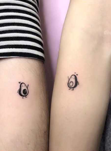 hình xăm quả bơ siêu dễ thương trên tay cho cặp đôi Top 600+ hình xăm couple siêu ngầu và cá tính - Genztattoo