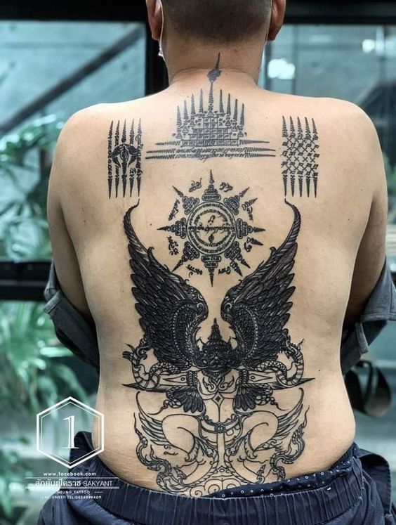 hình xăm khmer kim sí điểu ở lưng