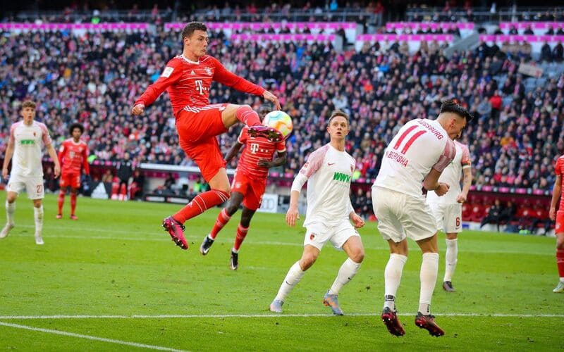 Có bao nhiêu vòng đấu trong Bundesliga? Đội nào giành chiến thắng nhiều nhất?