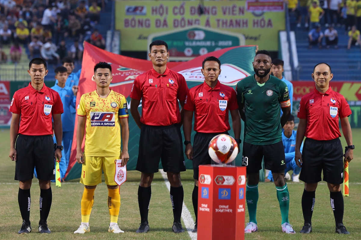 Trọng tài nước ngoài sẽ điều khiển trận "chung kết ngược" V-League 2023