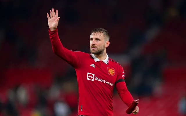 Luke Shaw vắng mặt trong trận đại chiến của MU với Liverpool | VTV.VN