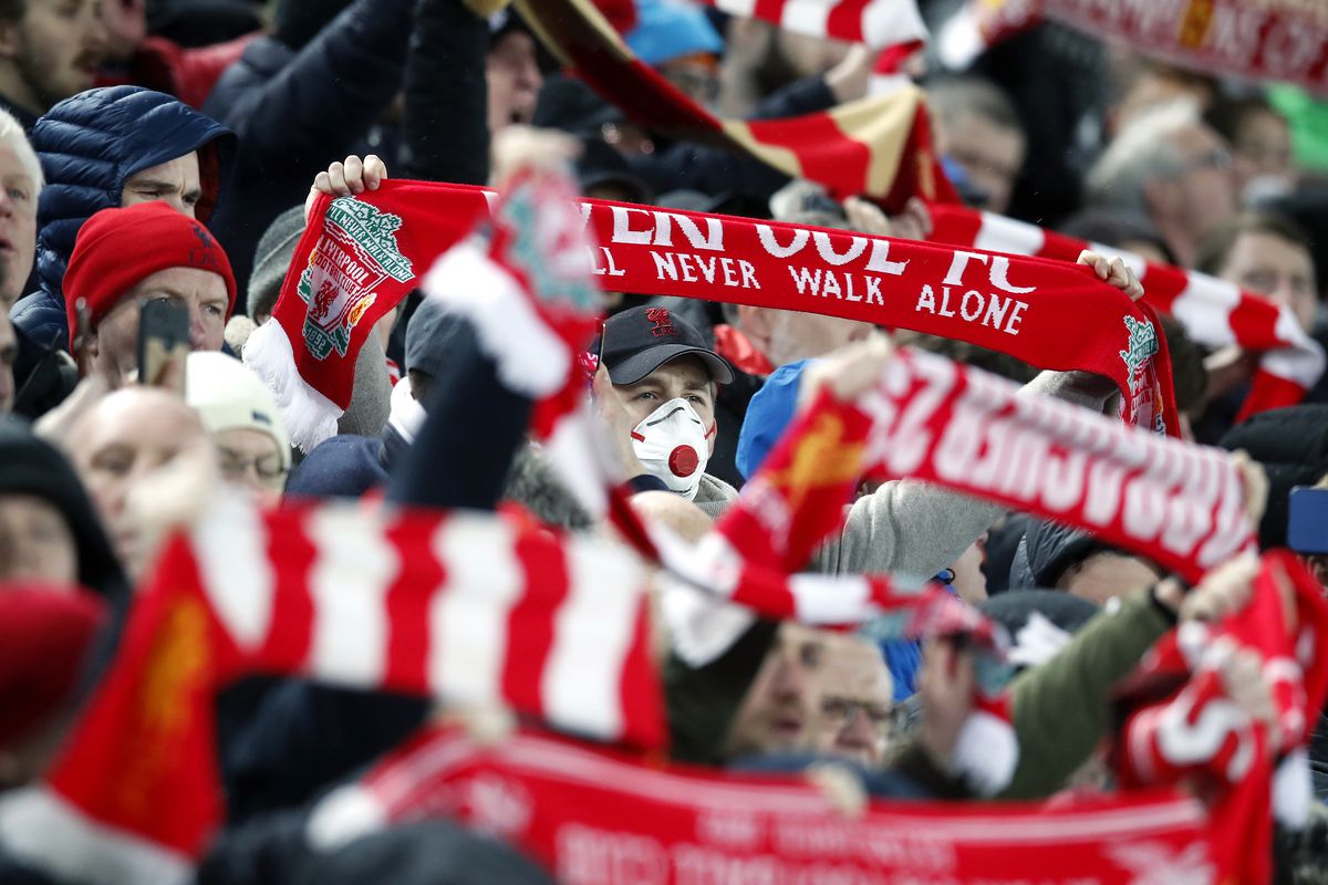 Người hâm mộ Liverpool: "COVID-19 sẽ tước đi chiếc cúp của chúng tôi...