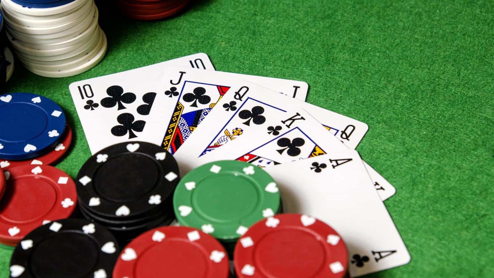 Làm thế nào để chơi blackjack mà không thua