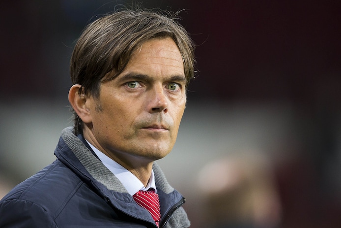 Phillip Cocu phẫu thuật lưng sau khi bị khối u | Bóng đá Hà Lan | AD.nl