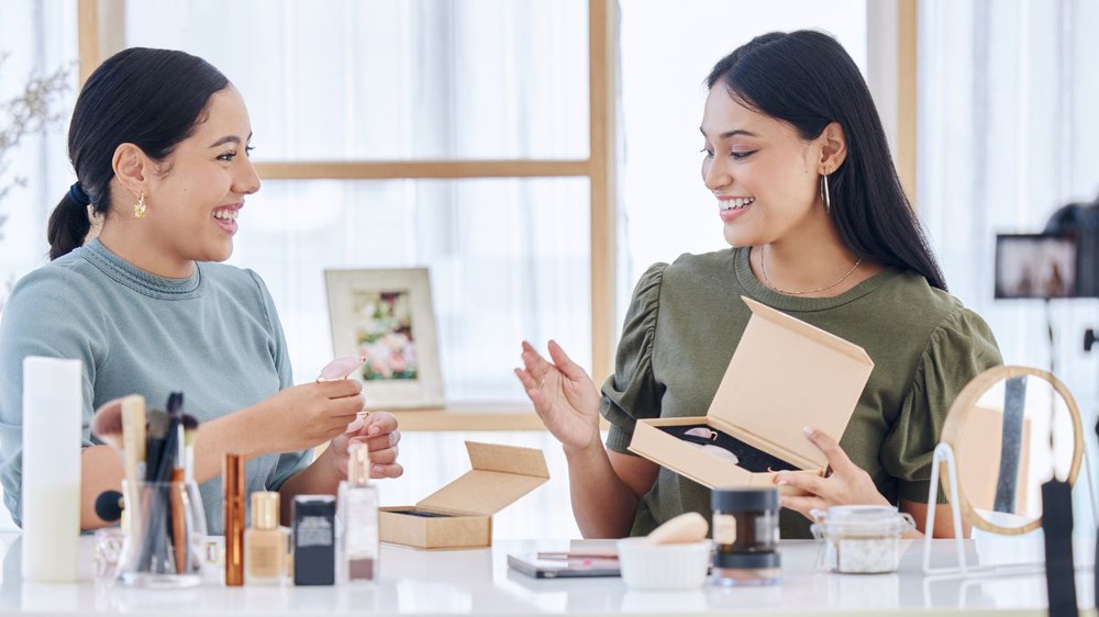 Đại sứ truyền thông là gì? 10 tiêu chí lựa chọn Đại sứ thương hiệu cho doanh nghiệp của bạn