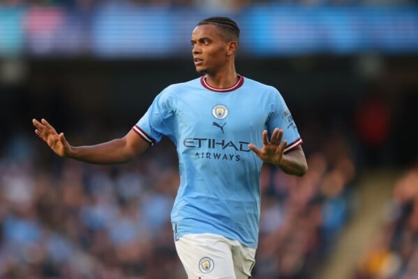 Manuel Akanji: Từ Basel đến Manchester City