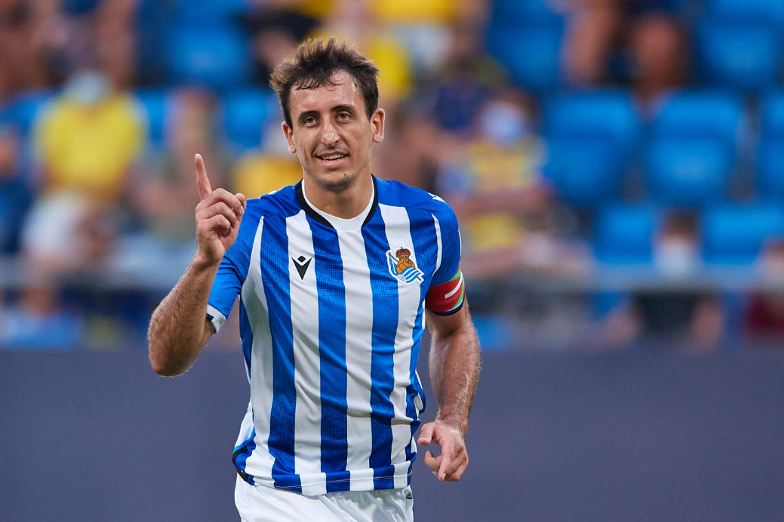 Tiểu sử cầu thủ Mikel Oyarzabal là tiền đạo của Câu lạc bộ Real Sociedad