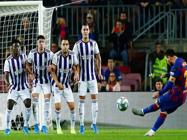 Hướng dẫn cách sút phạt hàng rào hiệu quả, dễ ghi bàn