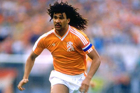 Video clip những pha xử lý bóng đẹp của Ruud Gullit