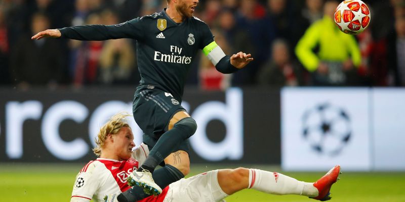 Draft Cards: Chiến lược giao dịch cho trò chơi chính