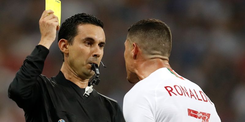 Draft Cards: Chiến lược giao dịch cho trò chơi chính